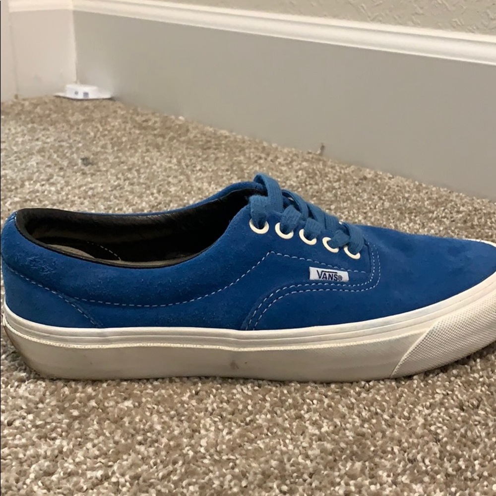 Authentic Vans - Picture 2 of 4
